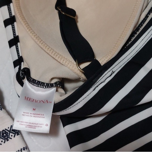 Lot of 4 Swim Tops - Kona Sol, Tommy Bahama, Merona, Mossimo Women's Swim Bundle - Picture 9 of 10